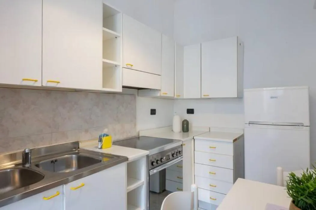Ihost Studio - Premuda 17 Milan 0*,  Italie