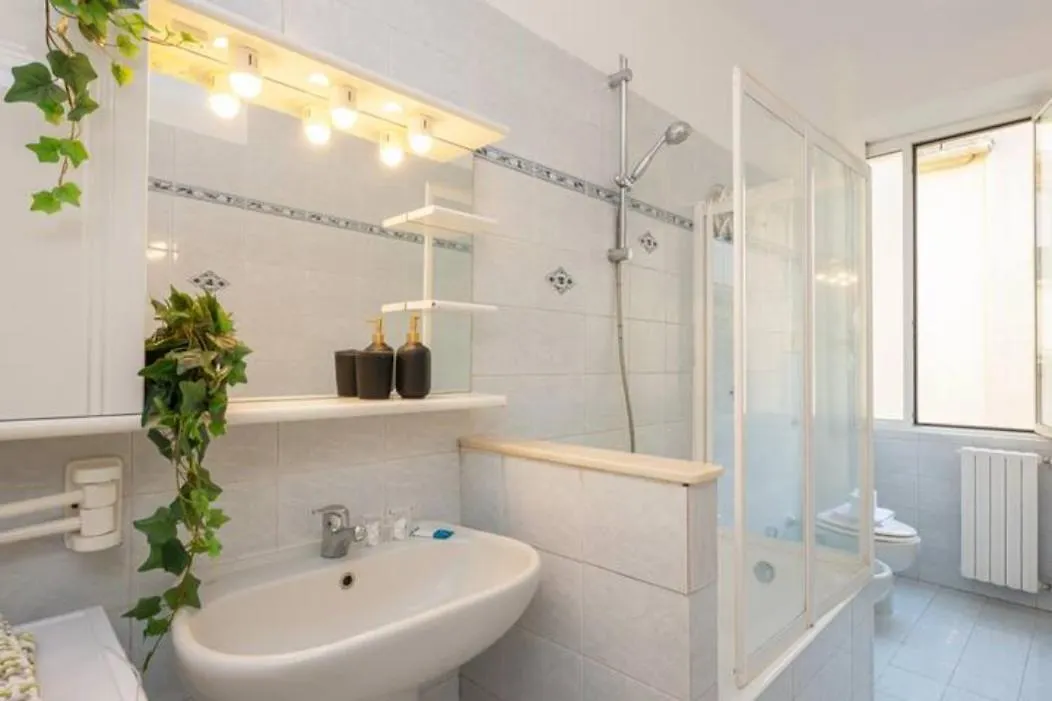 Ihost Studio - Premuda 17 Milan 0*,  Italie