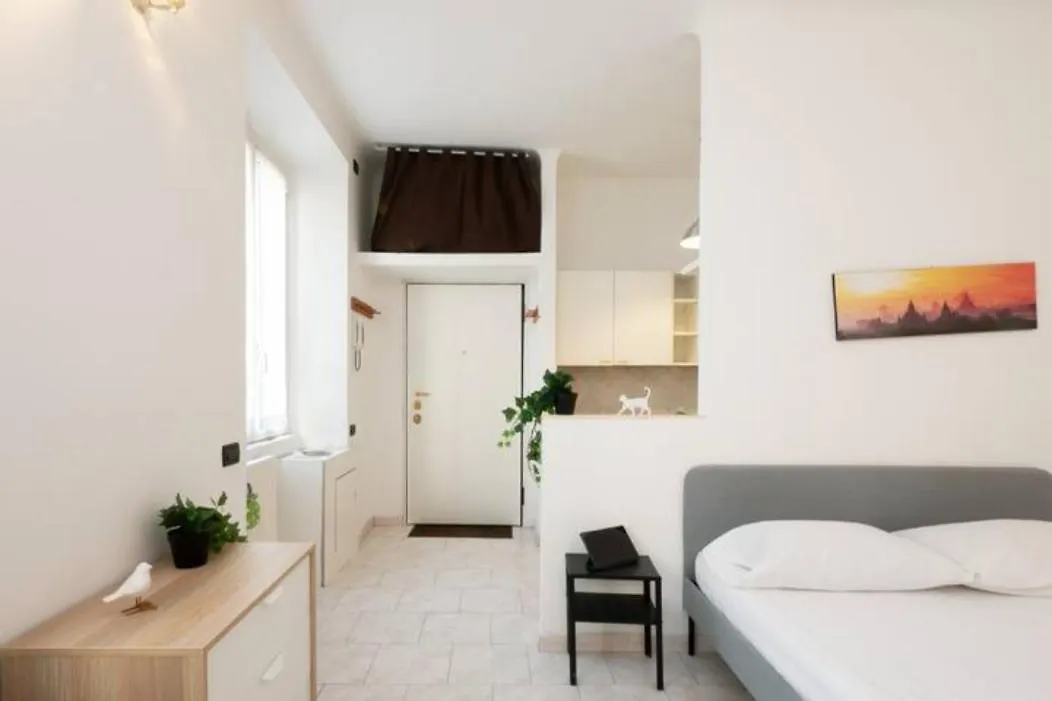 Ihost Studio - Premuda 17 Milan 0*,