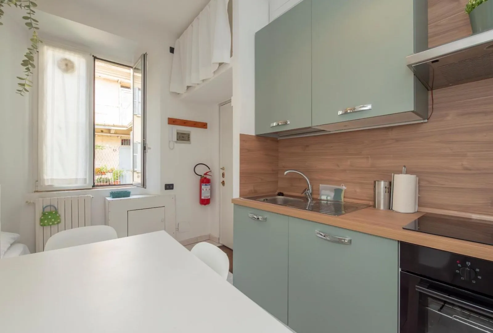 Ihost Studio - Premuda 17 Milan Italie